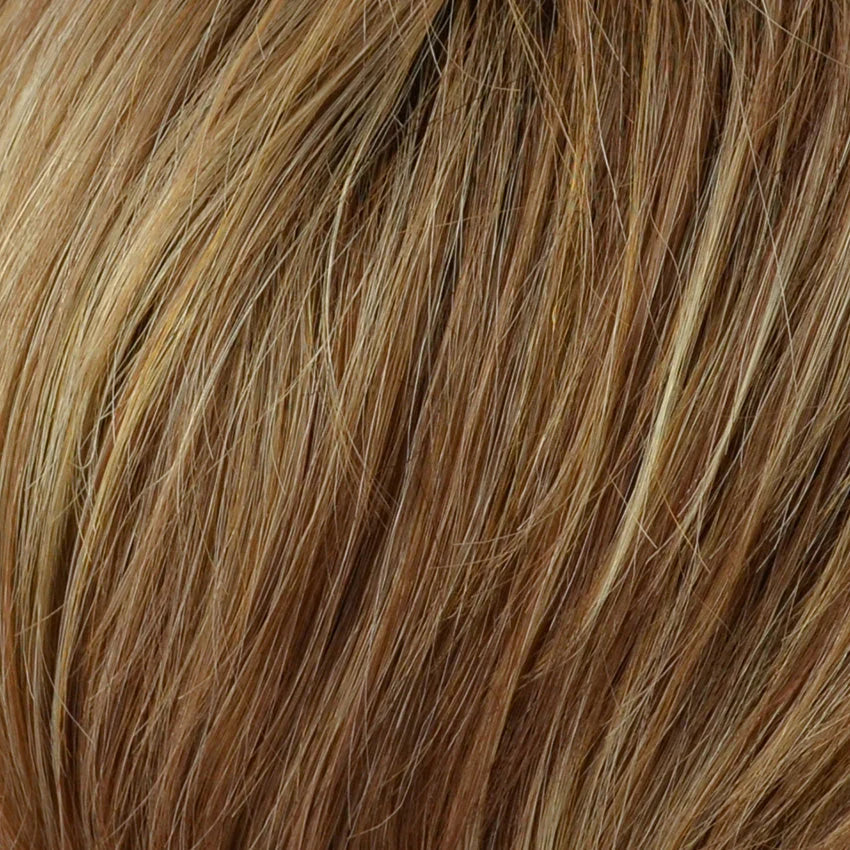 Gisela Mayer Shorty Lace Small wig in 15-25-30 colour, worn from a three-quarter angle to show volume and cut detail.