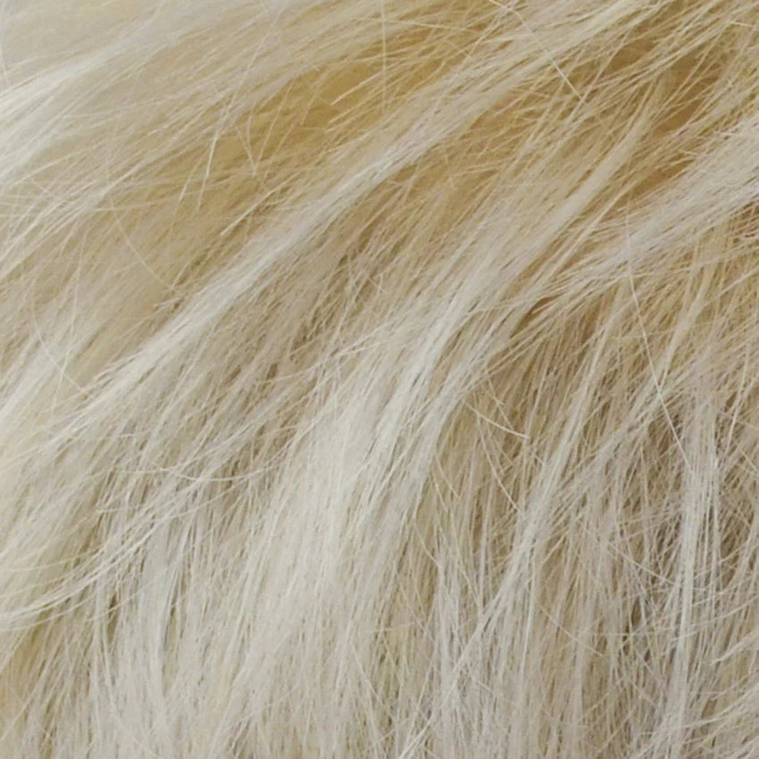 Leilah Mono Small in 60-23 silver shade by Gisela Mayer, front-facing view showing the modern silver-grey on the short synthetic wig.