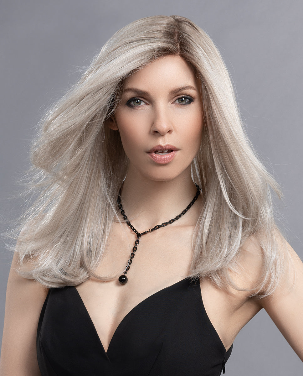 Perruque femme Advance Ellen Wille, cheveux longs soyeux. Adaptée aux pelades et alopécie, style féminin, raffiné et naturel.