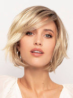 Perruque femme Sun Catwalk, mi-longue et élégante, idéale pour camoufler la pelade avec naturel et raffinement.