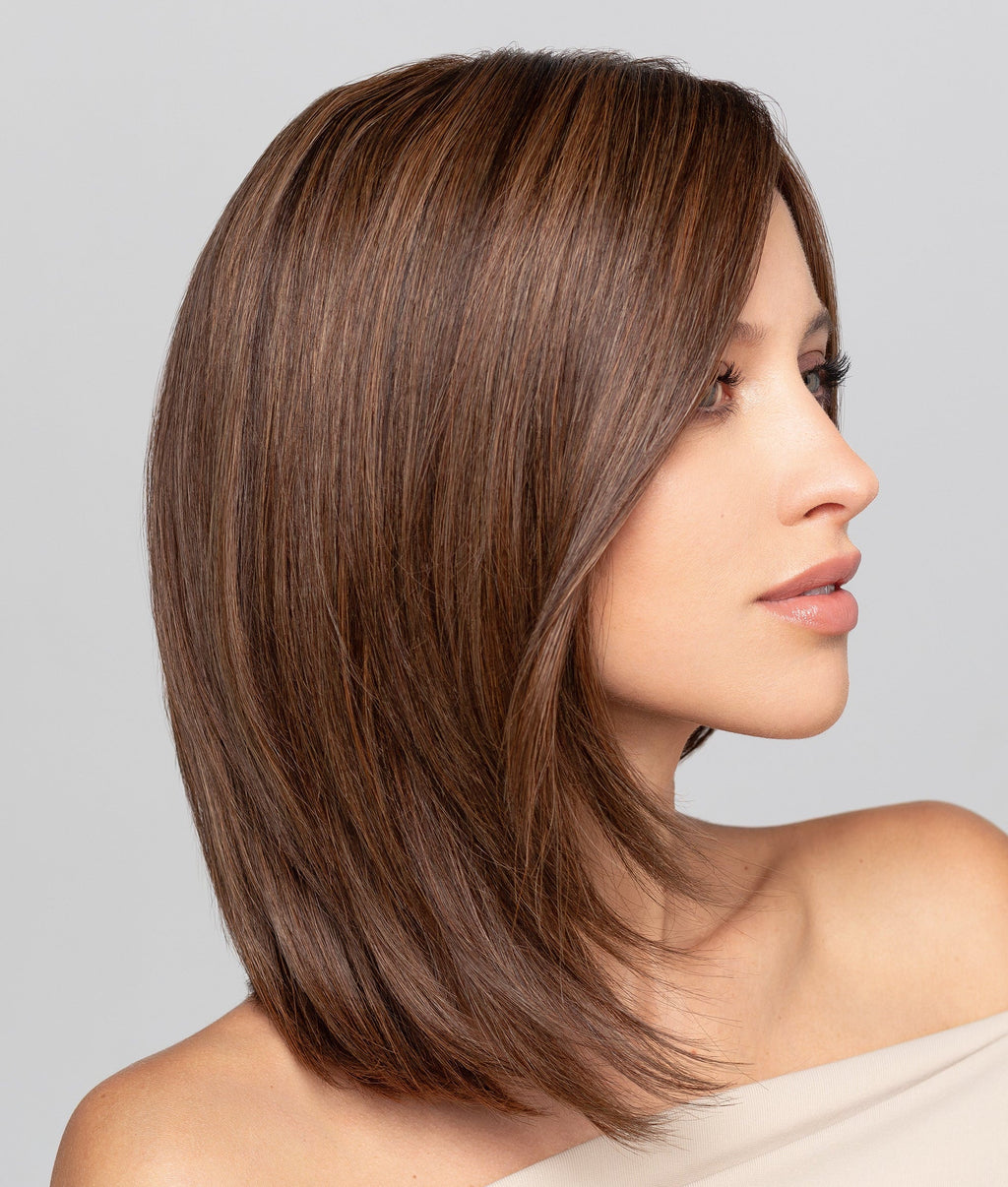 Prime Age Lace wig by Gisela Mayer, side view showing the mid-length Remy hair and supple, elegant drape.