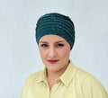 Bonnet chimio en bambou, doux et hypoallergénique, offrant confort et protection pour alopécie ou chimiothérapie, de jour comme de nuit.

