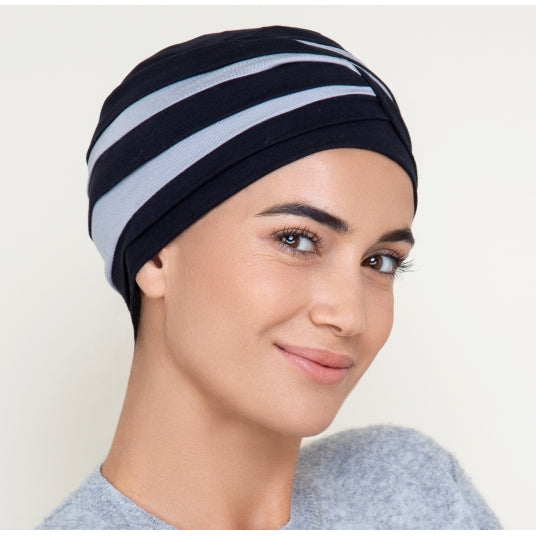 Le bonnet chimio bambou Neuilly de NJ, doux et confortable, masque pelade ou perte de cheveux après chimio tout en restant élégant.