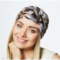 Pour l’été, nos bonnets chimio féminins s’enfilent facilement et offrent maintien parfait, idéals pour pelade ou chute de cheveux après chimio.