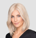 Perruque mi-longue carré plongeant avec mèche naturelle wigs – style féminin et dynamique, adapté aux personnes touchées par l’alopécie, offrant élégance et confiance, facile à coiffer et entretenir