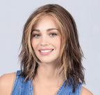 Perruque Flow Mono Part Ellen Wille wigs pour femme – longueur tombant sous les épaules, dégradé subtil et mèches effilées pour mouvement naturel, bordure frontale invisible et coussinets Cool Pads, fibre synthétique résistante à la chaleur, look moderne et féminin, confortable et discret