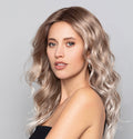 Perruque Mirage Lace Part Gisela Mayer, longue et bouclée, style élégant et féminin, look naturel au quotidien