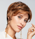 Perruque synthétique modacrylique Sun Flip de Gisela Mayer prêt-à-porter.