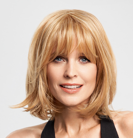 Perruque volumineuse et respirante Sun Call Volume de Gisela Mayer en fibre thermique.