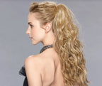 Queue de cheval sur pince Tropical Ellen Wille, volume et longueur instantanés, coiffure naturelle et élégante, accessoires capillaires sophistiqués.