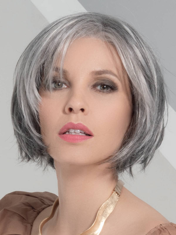 Ellen Wille Star Deluxe in Salt & Pepper, side profile displaying the modern grey blend on the feathered short bob.