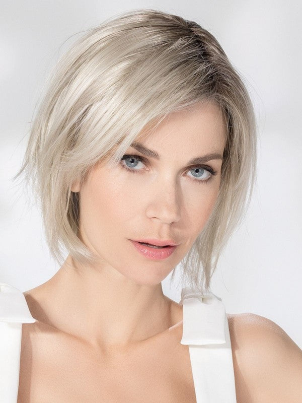 Star Deluxe in Silver Blonde by Ellen Wille, front view showing the cool silver blonde tone on the elegant short bob wig.