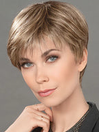 Volumateur Lace Top Ellen Wille Top Power, cheveux naturels, fixation par pinces, volume dense et naturel au sommet de la tête.